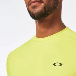 Oakley PERFORMANCE SS TEE - Sulphur -golf oakley performance ss tee sulphur p9636 20757 image